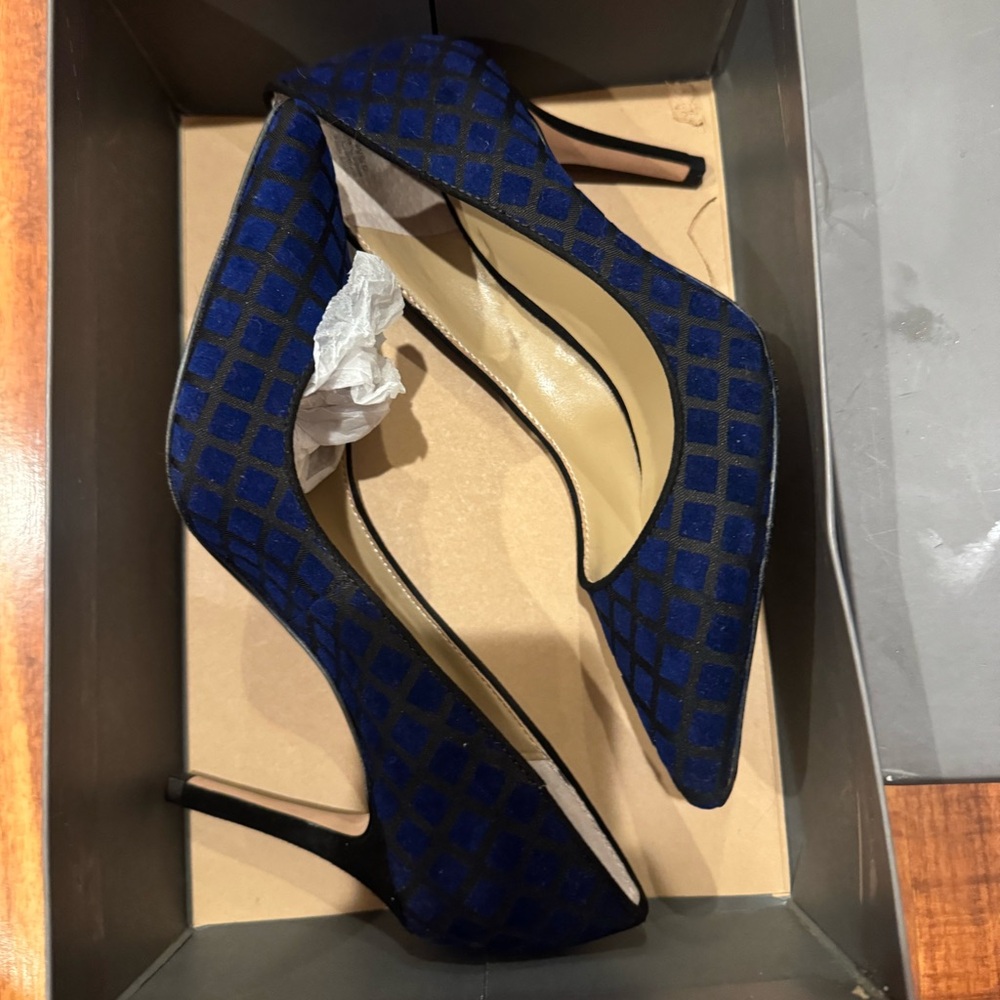 Ann Taylor Blue Heels for a Chic Look
